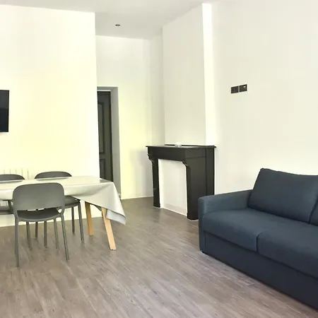 Le 47 Place Carnot דואי